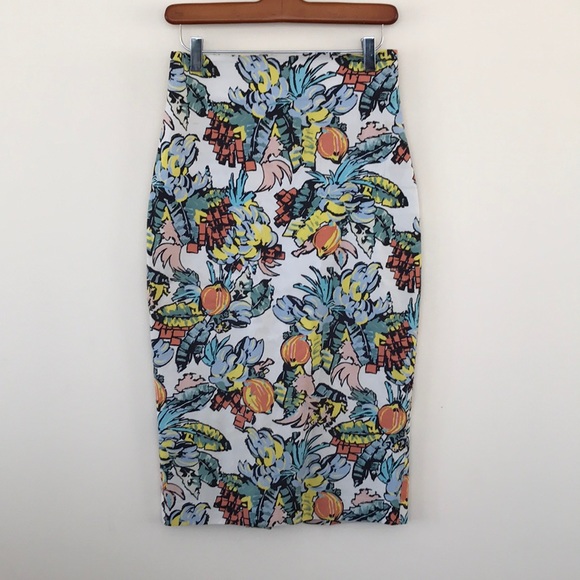 Uterque Dresses & Skirts - Uterque pencil skirt size M